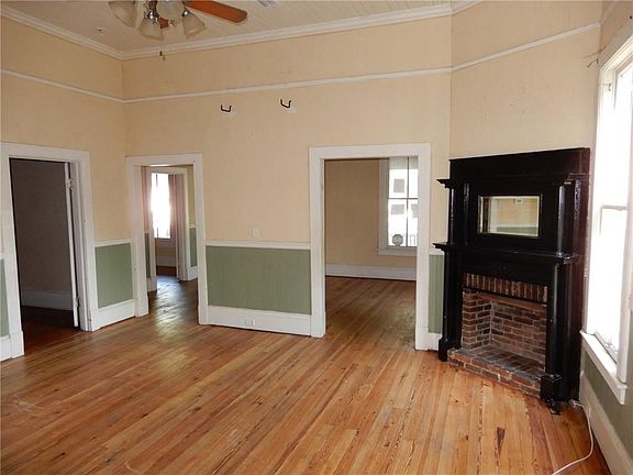 5th image of 1602 Tillman Ave
