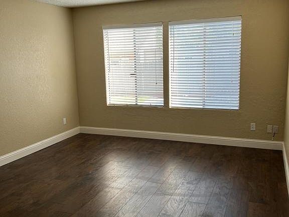 3rd image of 2946 Stanford Ln