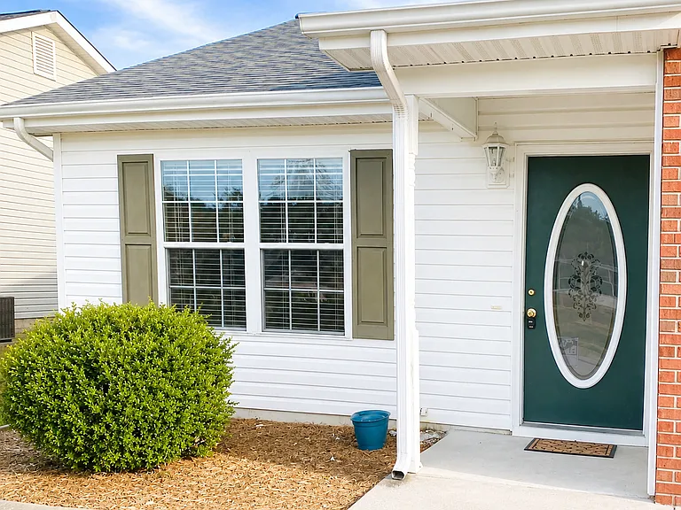 304 Flagstone Dr — Photo 1