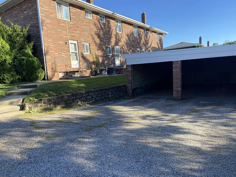 1244-1250 Cliffside St #1250 — Photo 21