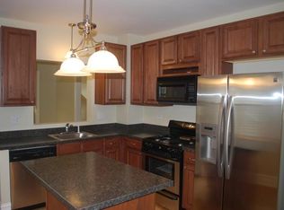 836 Lathrop Ave #1, Forest Park, IL