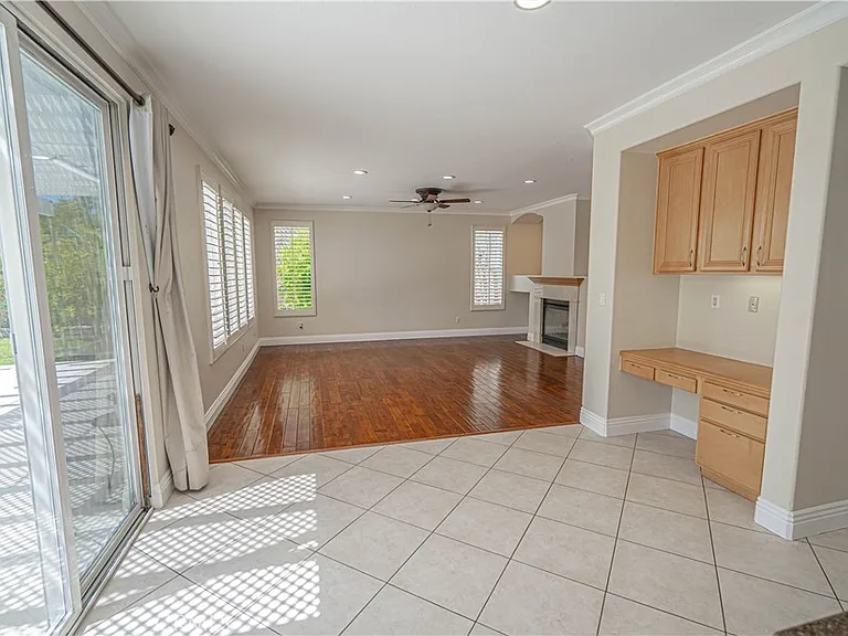 25910 Tennyson Ln — Photo 22