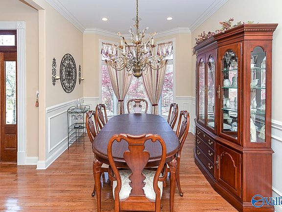 4th image of 1642 Lake Cove Dr