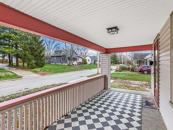 4th image of 141 Logan Ave