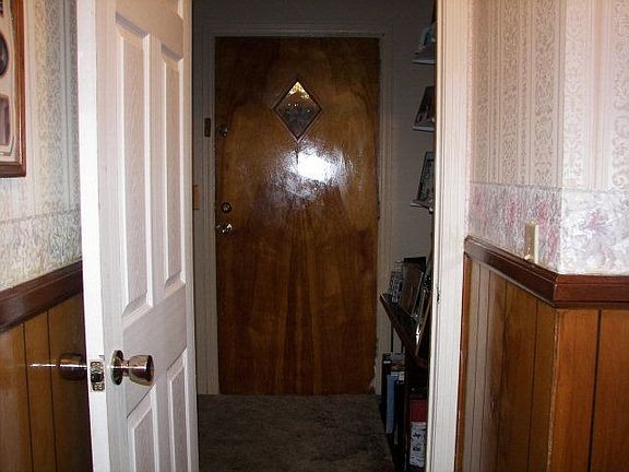 4th image of 420 N Main St