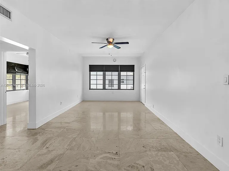 1045 Lenox Ave #12 — Photo 5