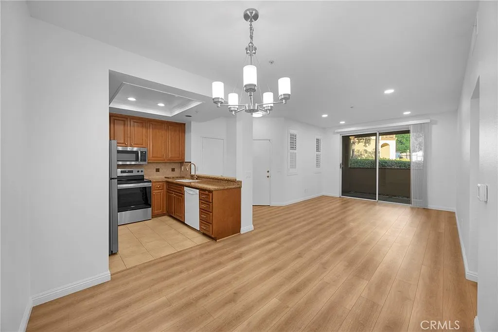 Building Photo - 147 Gallery Way