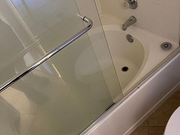 Oversize tub/shower