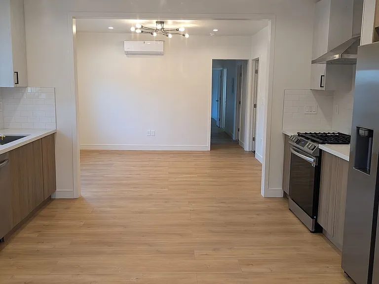 1125 Lodi Pl #1127-1/2 — Photo 2