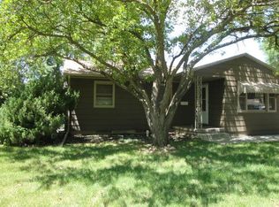 1503 Starbeck Cir, Cedar Falls, IA 50613