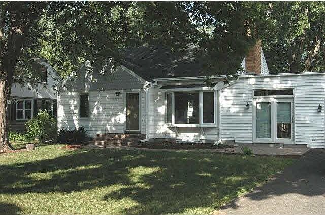 1st image of 7421 Wentworth Avenue