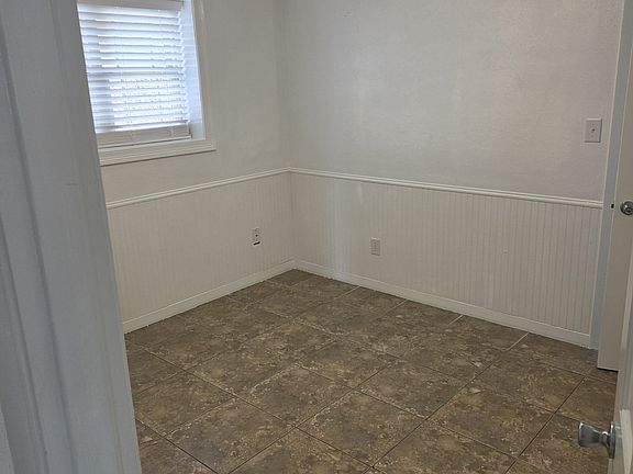 3rd image of 119 S 3rd St
