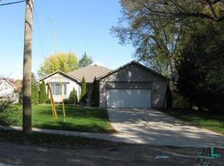 53260 Washington St, New Baltimore, MI 48047