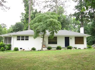 15 Dogwood Acres Dr, Chapel Hill, NC 27516