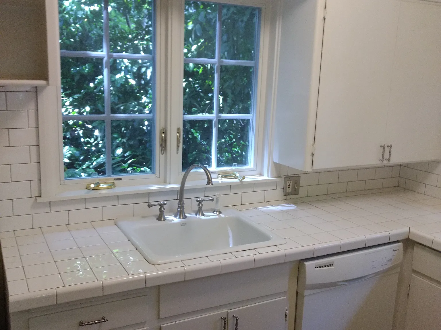 3 bed, 1941 sqft, $2,650 — Photo 4