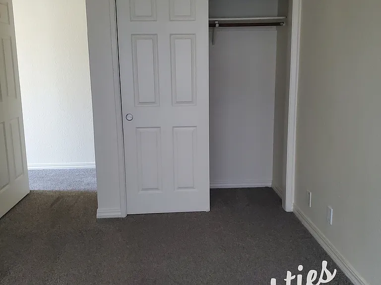 Vintage Manor — Photo 5