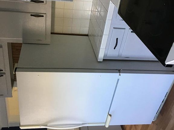 3rd image of 2610 Niagara Ave