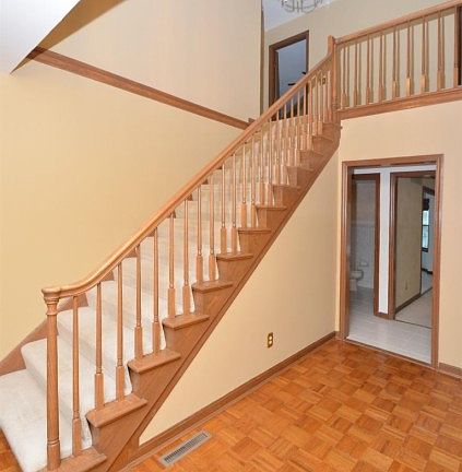 3rd image of 6459 Foxview Pl