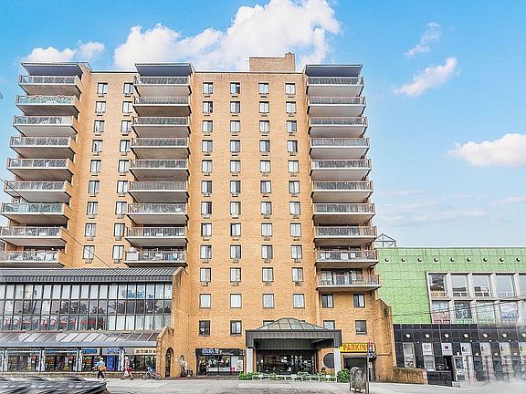 4th image of 133-36 41st Rd #8F