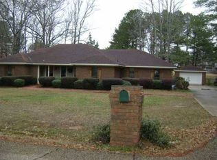 108 Bentley Dr, Brandon, MS 39042