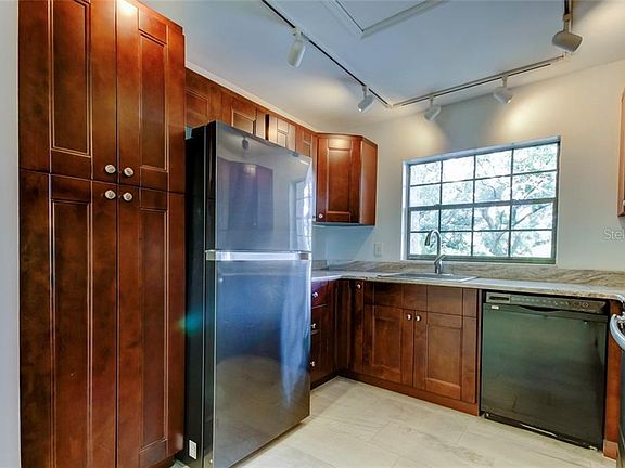 3rd image of 259 Los Prados Dr #924