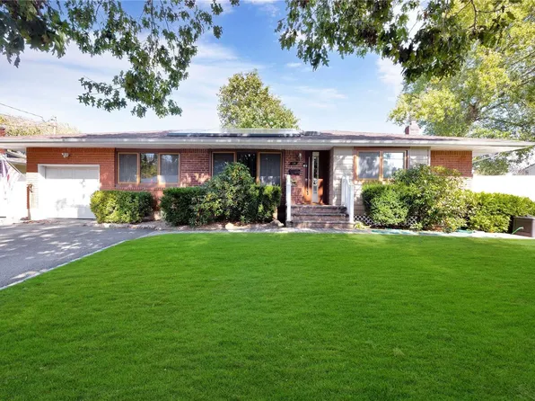 24 Grace Park Drive, Commack, NY 11725