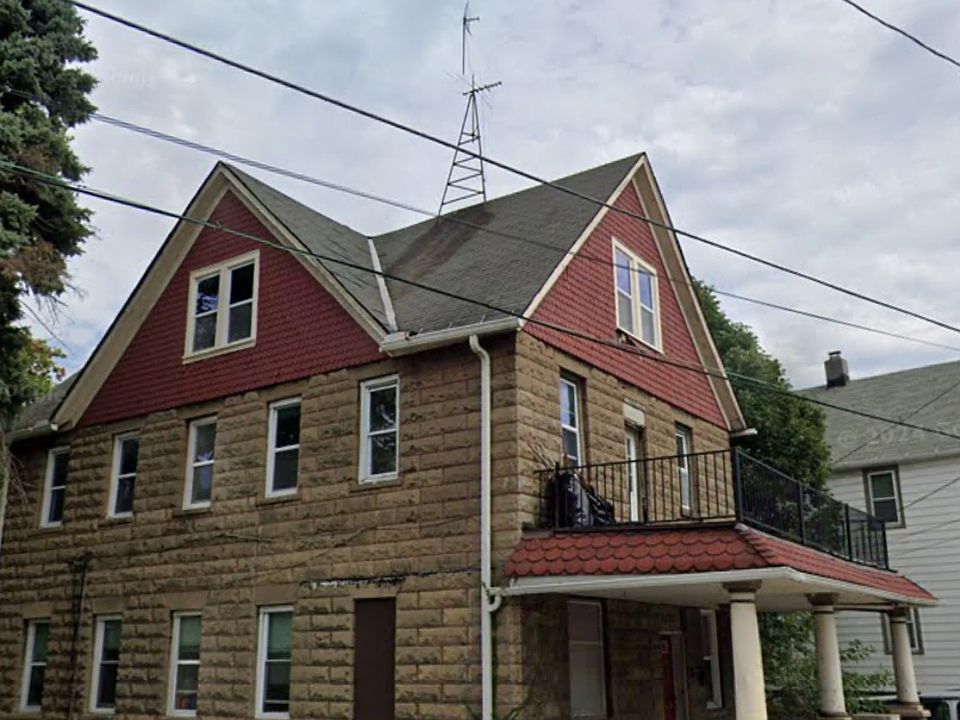 1st image of 5922 Denison Ave