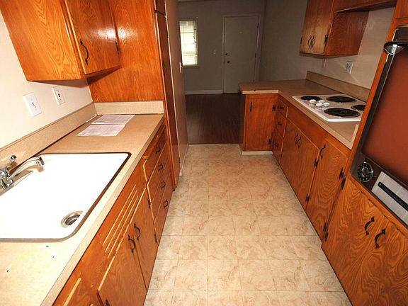 5th image of 1209 Bellevue Ave