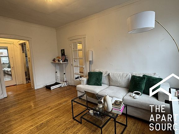 2nd image of 2929 W McLean Ave APT 1
