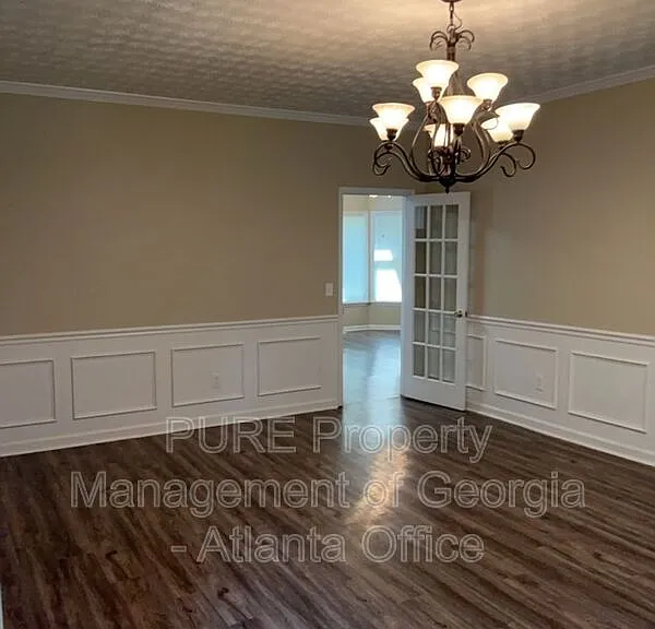 3213 Southridge — Photo 7