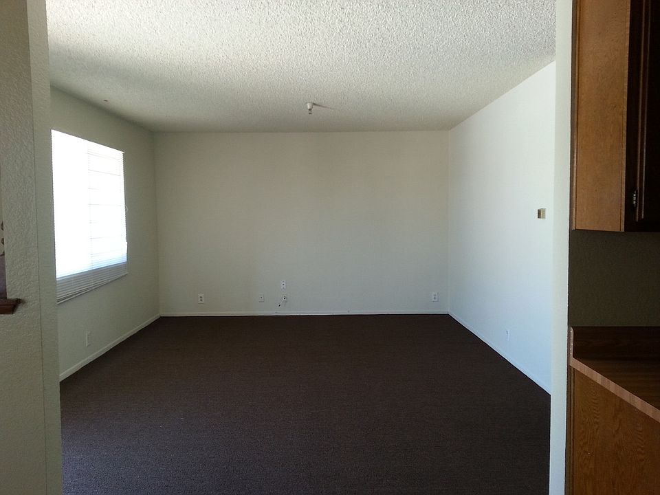 1st image of 14132 Prairie Ave APT 12