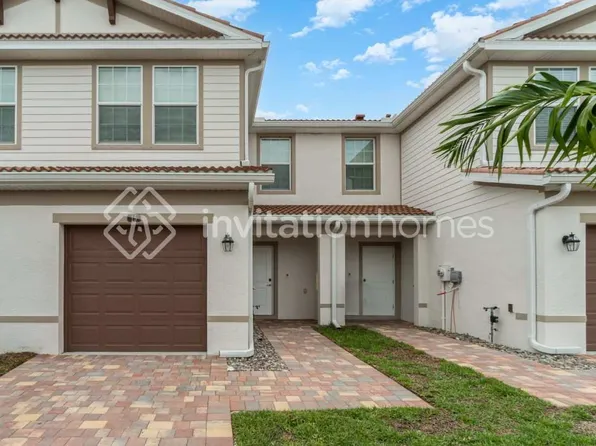 7169 Greenwood Park Cir, Fort Myers, FL