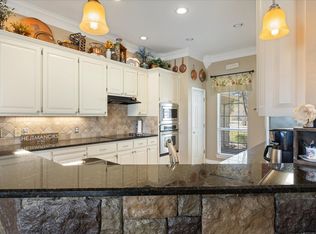 5710 Nutcracker Dr, Granbury, TX 76049