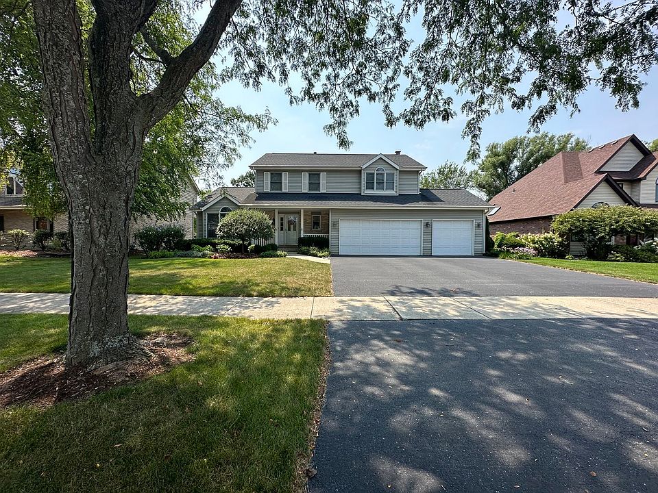 1st image of 16623 W Saddlewood Dr