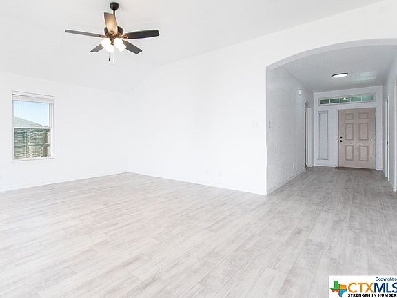 4th image of 2610 Alamocitos Creek Dr