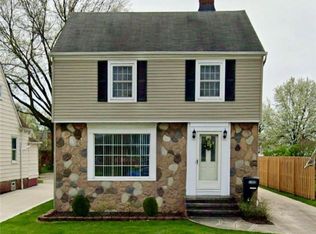 12408 Thraves Rd, Garfield Heights, OH 44125