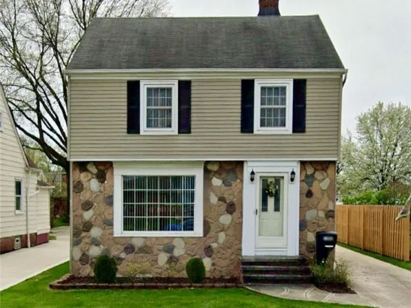 12408 Thraves Rd, Garfield Heights, OH 44125