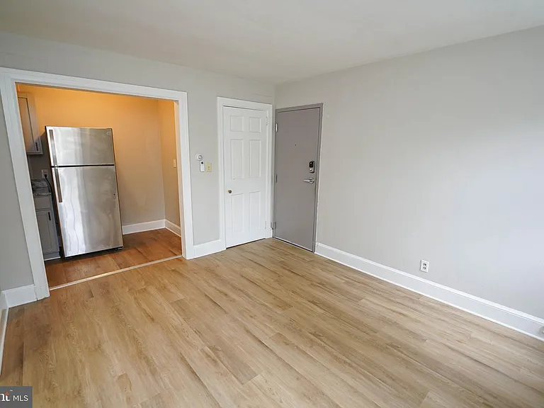308 N Division St #2 — Photo 6