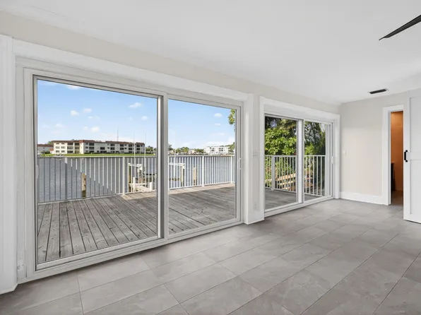 624 Southwind Cir, North Palm Beach, FL