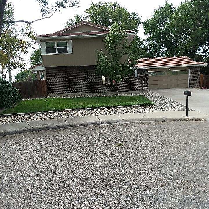 1st image of 19 Oakbridge Dr