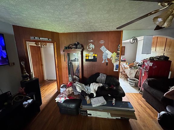 3rd image of 235 Webbmont Cir