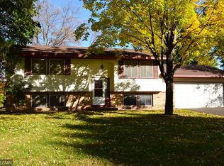 6608 Shingle Creek Dr N, Brooklyn Park, MN 55445