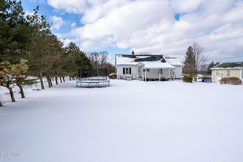 3rd image of 31 Colehamer Avenue