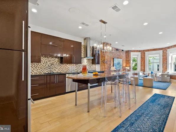 1617 Swann St NW #5, Washington, DC 20009