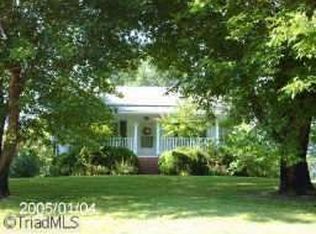 444 Glass Rd, Mount Airy, NC 27030