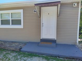 6620 Veterans Dr #B, Cedar Hill, MO 63016