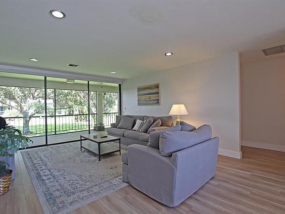 3rd image of 12 SE Concourse Dr #D