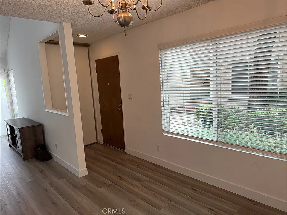 22330 Victory Blvd #803