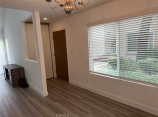 22330 Victory Blvd APT 803, Woodland Hills, CA 91367