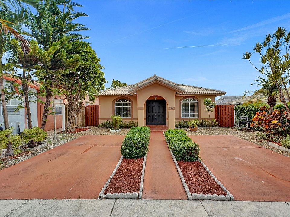 1st image of 12857 NW 102nd Avenue